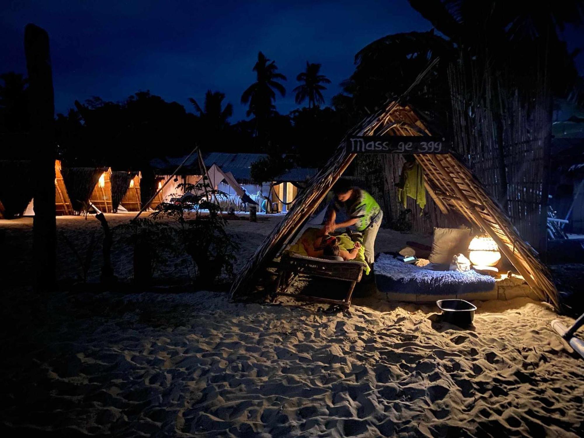 Bucana Kamp Payapa Beachfront 爱妮岛 外观 照片