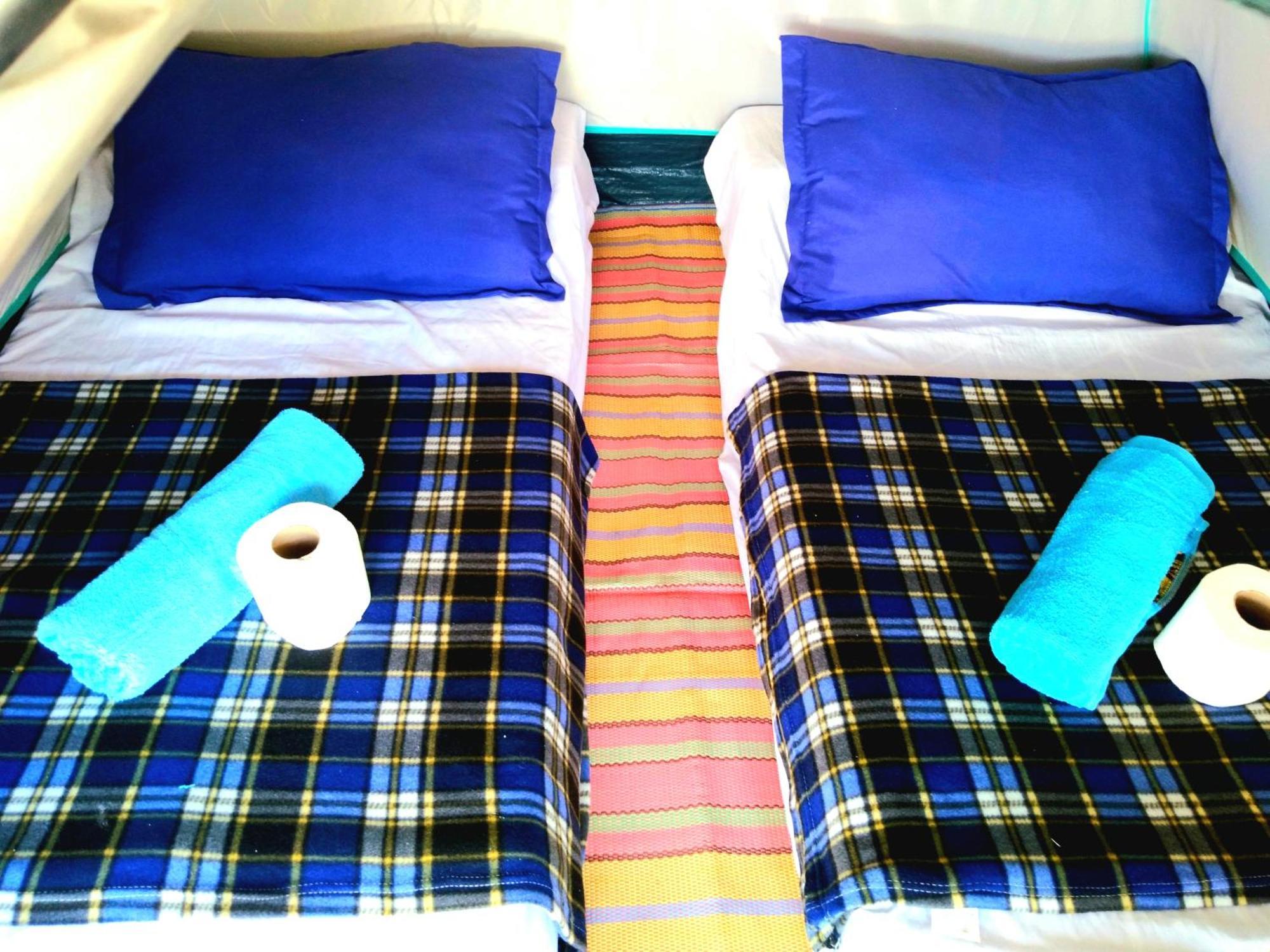 Bucana Kamp Payapa Beachfront 爱妮岛 外观 照片